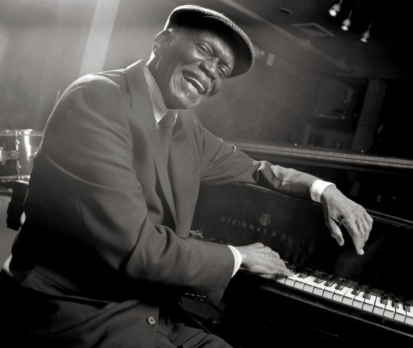 Hank Jones photo